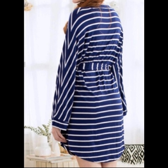 Honeydew Intimates Robe - Picture 2 of 7